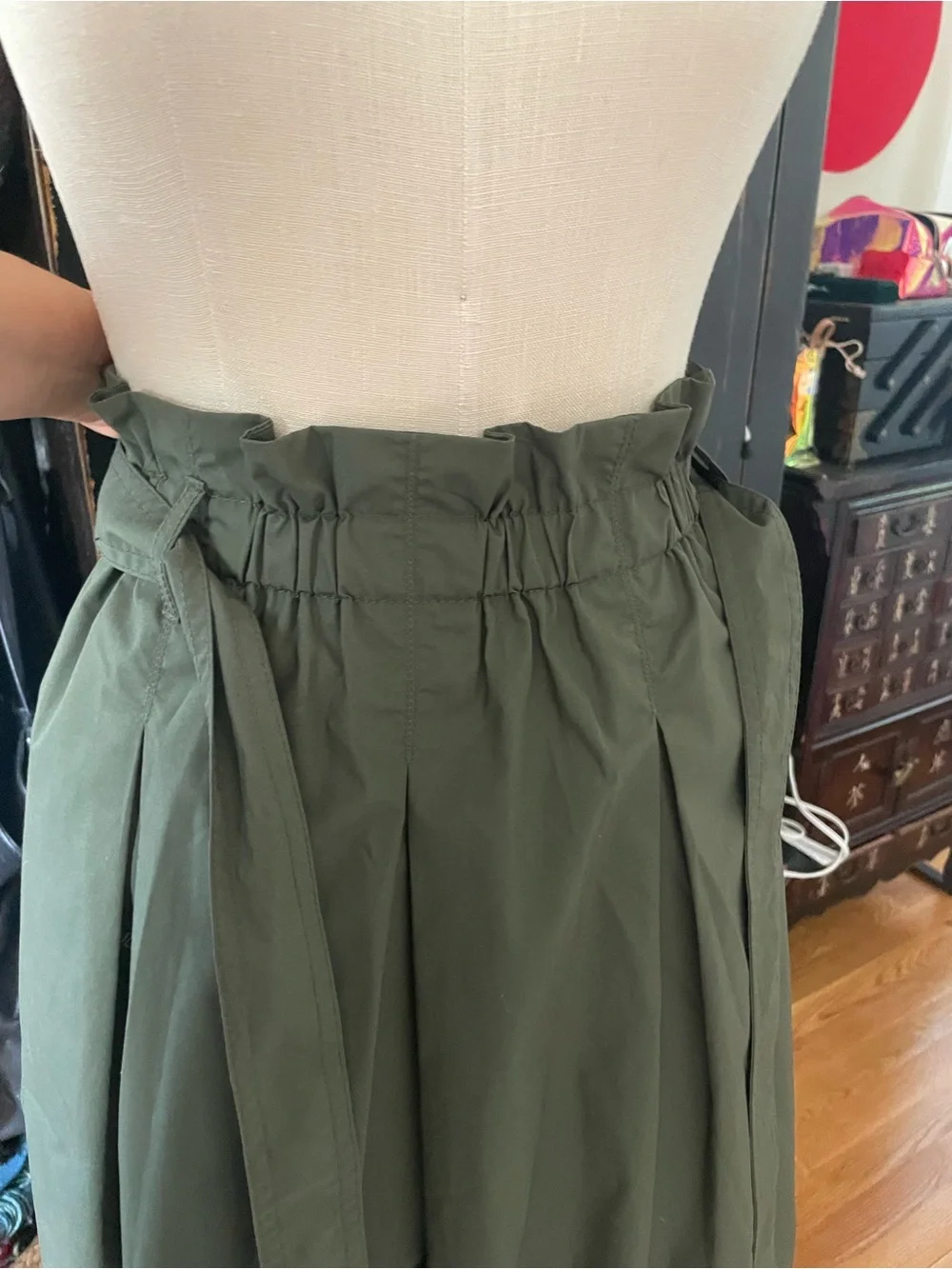 Uniqlo Olive Green Paperbag-Waist Midi Skirt with Self-Tie Belt